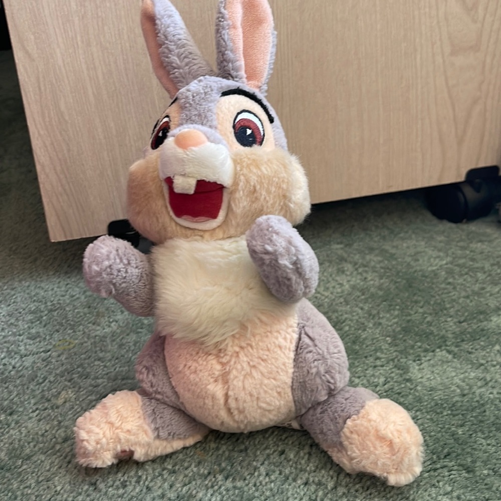 💕 Preloved Disney Parks Thumper Stuffed Animal 🐰